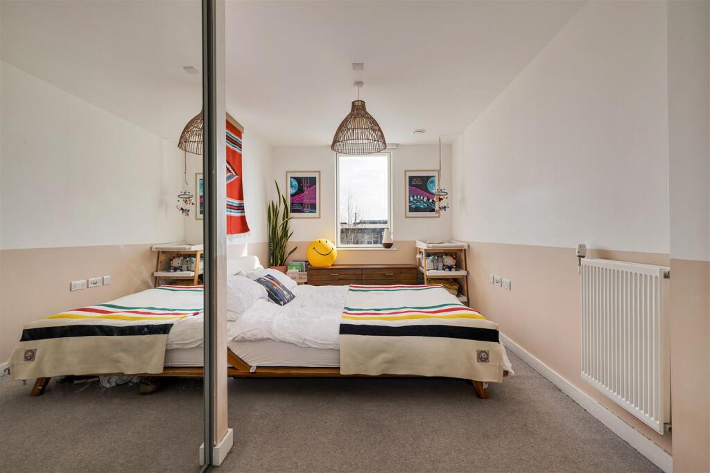 Britains Apartments 27 Sutherland Road, E17