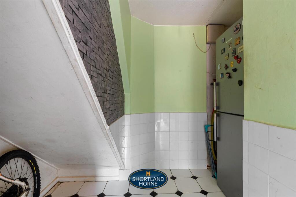 18 Raynor Crescent WM (11 of 20).jpg