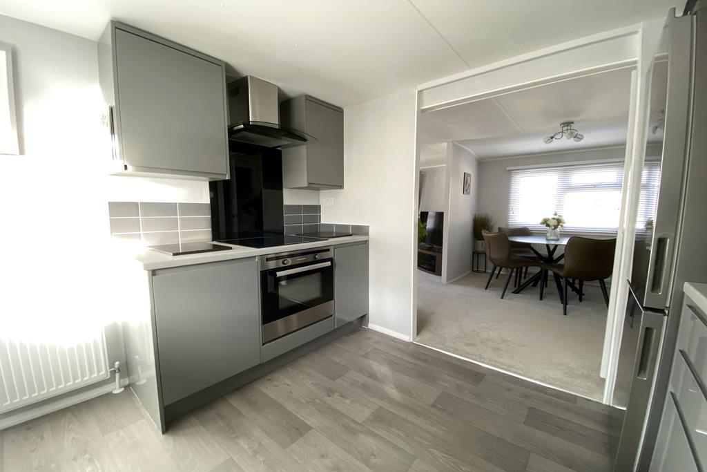 Fitted kitchen