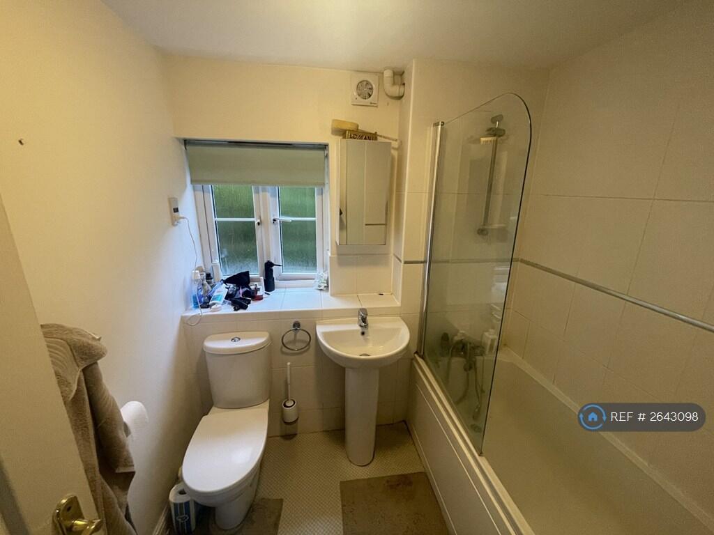 Large Bathroom