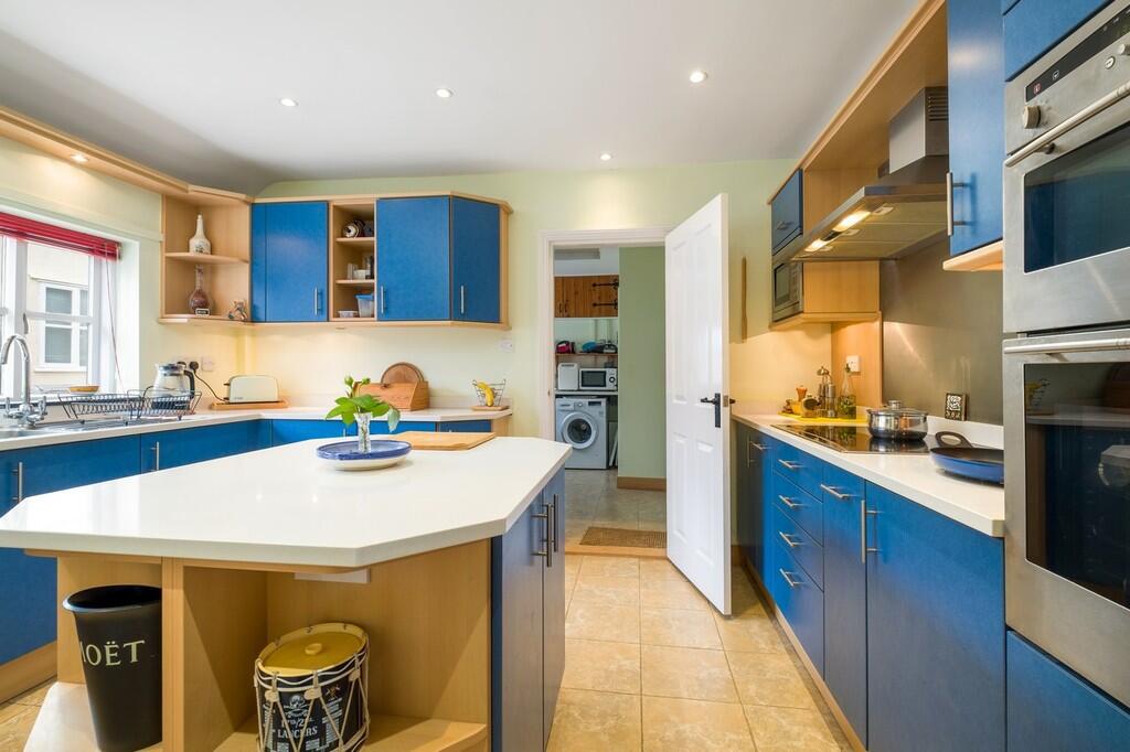 Market Farm Barn-...