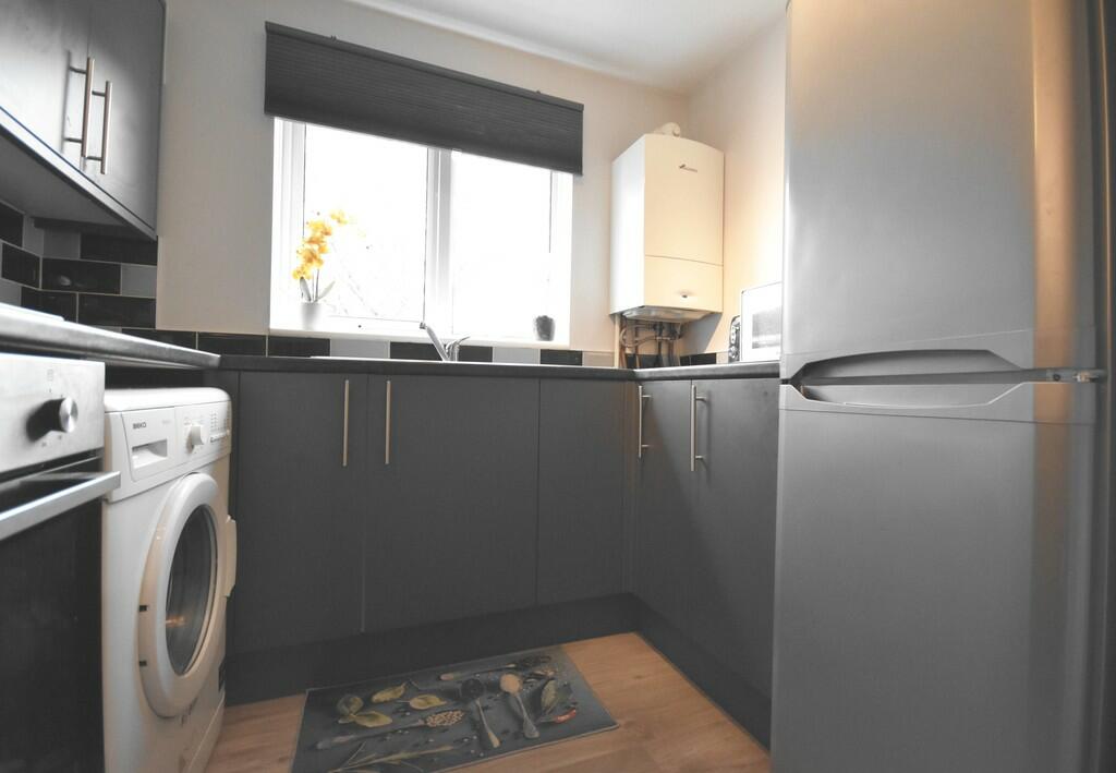 Kitchen 2-min