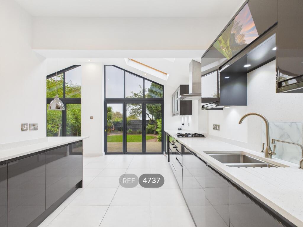 Kitchen/Living area
