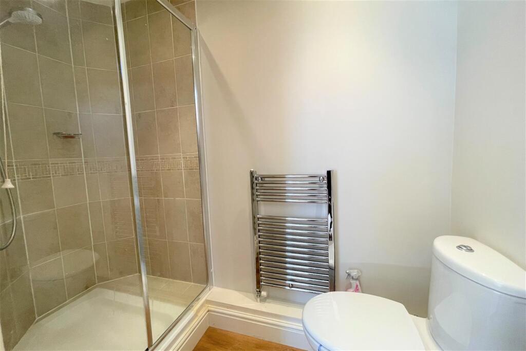 Tivoli Mansions, The Park - Ensuite