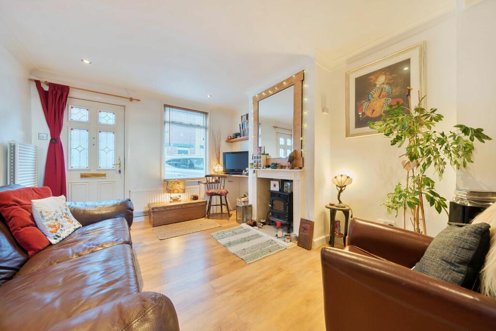 Living Room/Dining Room (1)