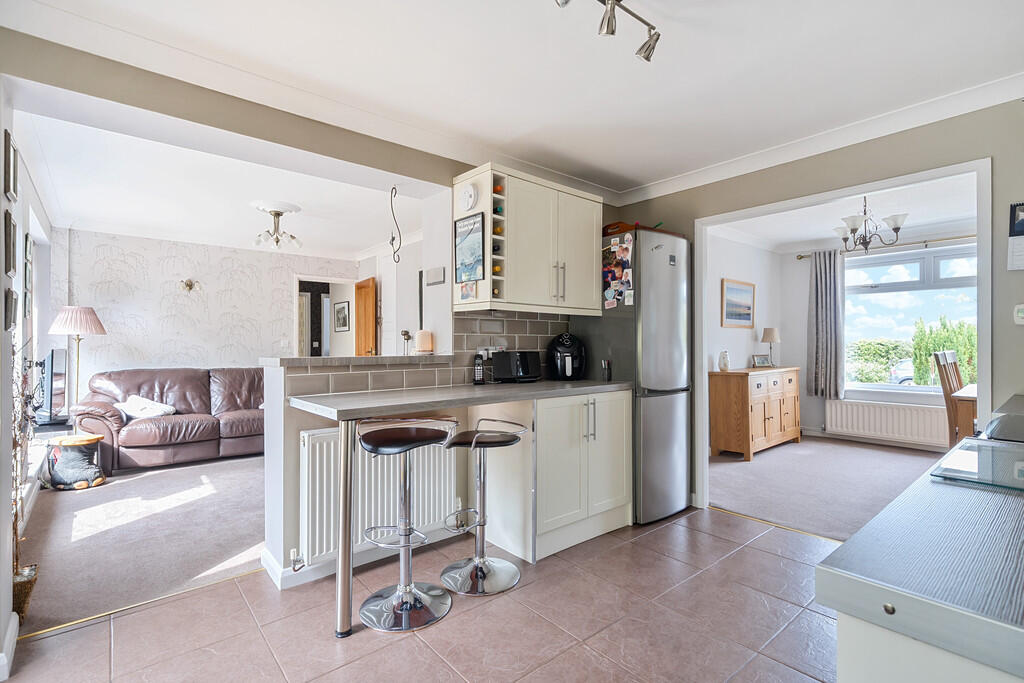 Kitchen/Dining/Sn...