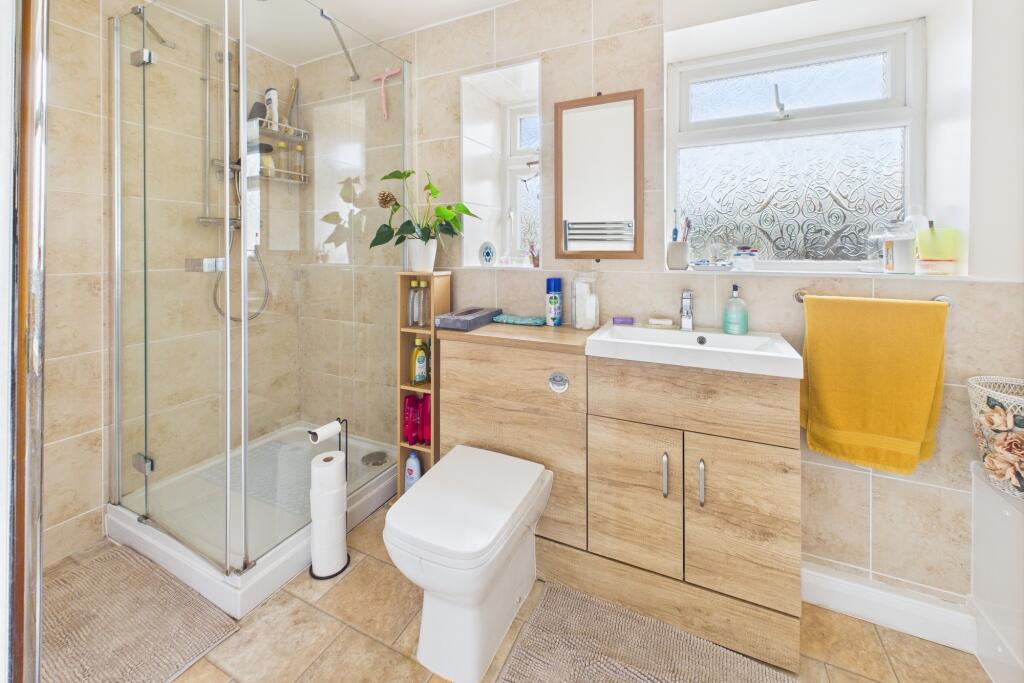 CAM02545G0-PR0450-STILL012