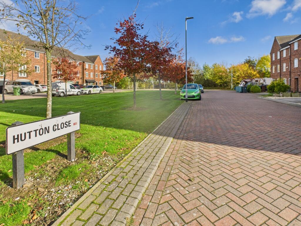 CAM04233G0-PR0036-STILL042