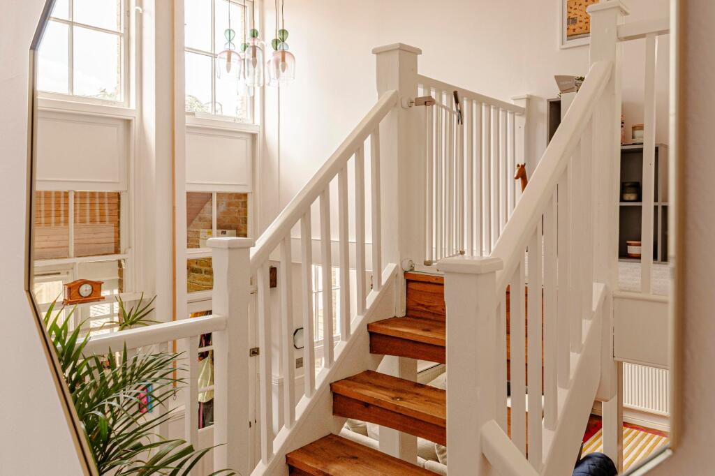 Stairs to First Floor (1)