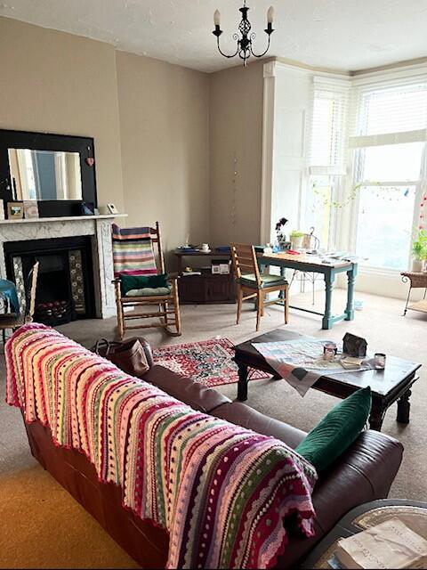 Lounge 3