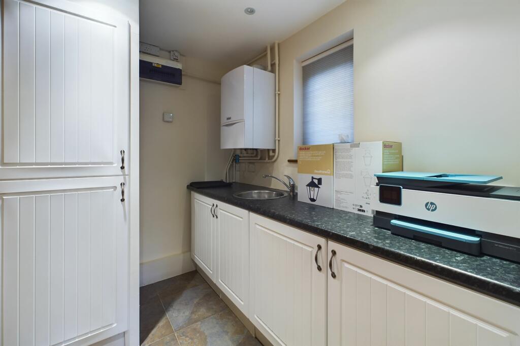 UTILITY ROOM