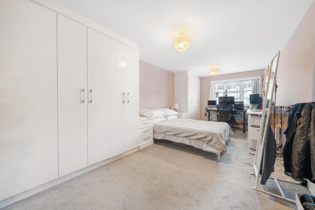 Bedroom 2.jpg