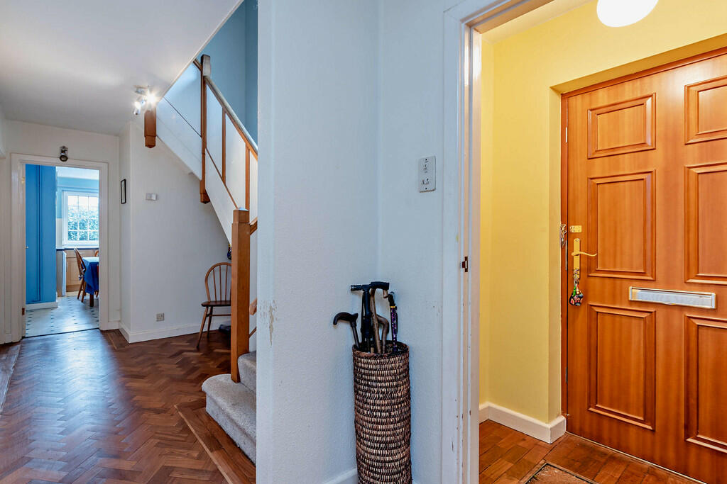 8623199-interior0...