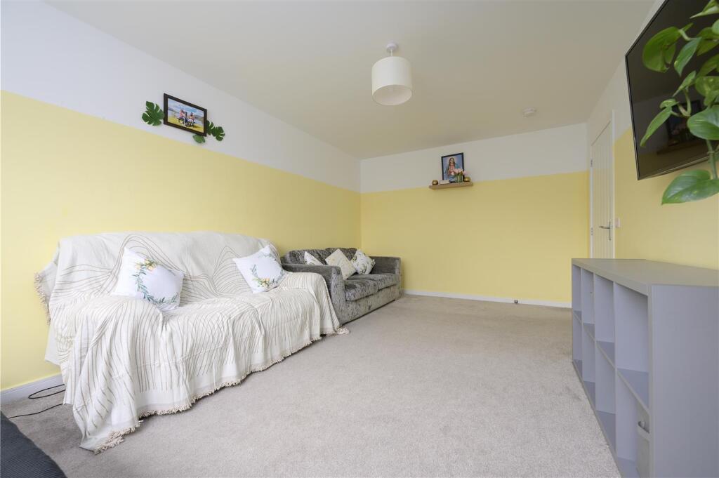 24 Jenny McCallum Way 010.jpg