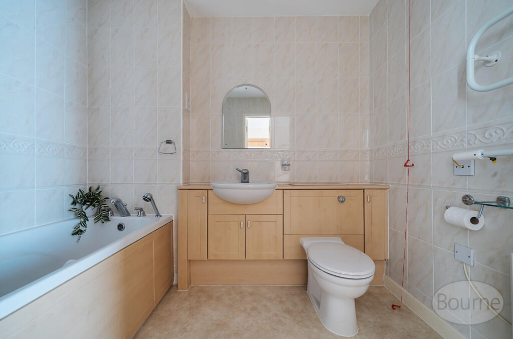 ba8e8edf-f59d-425...