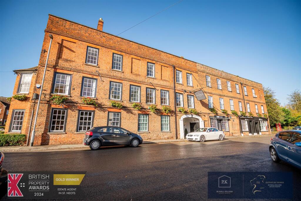 The George Location.