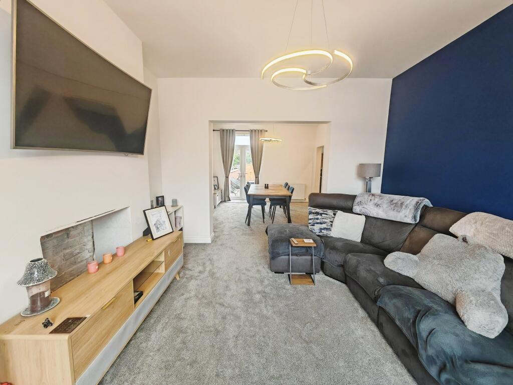 Open plan Living/Dining