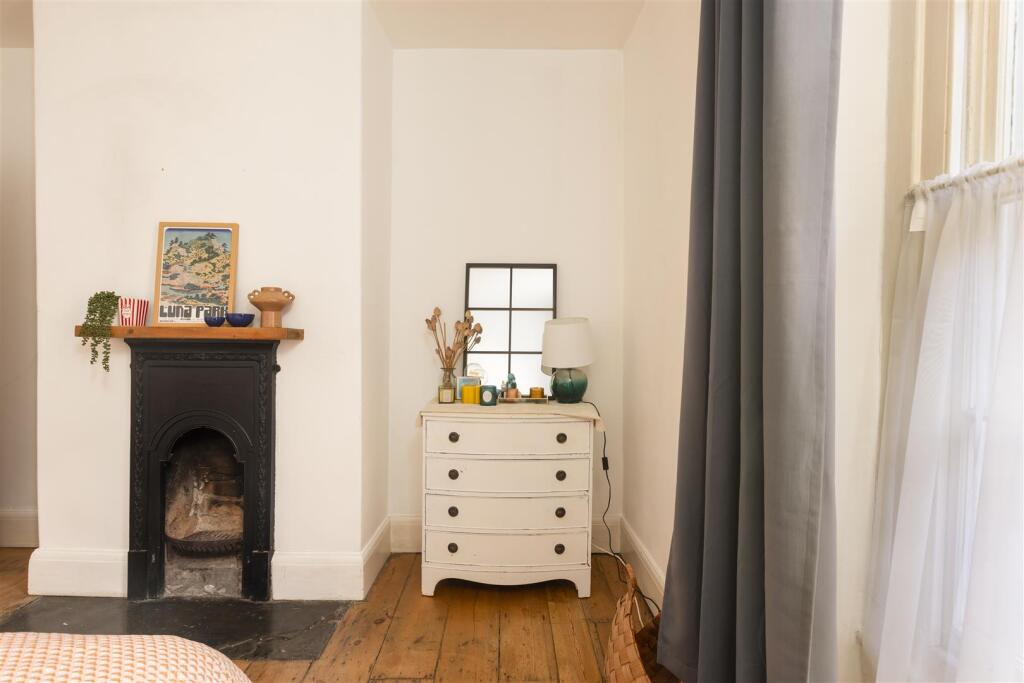 Flat 1, 23 Bath Buildings, BS6-25.jpg