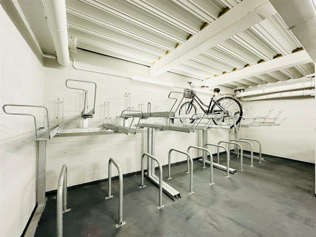 Bike Store.jpeg