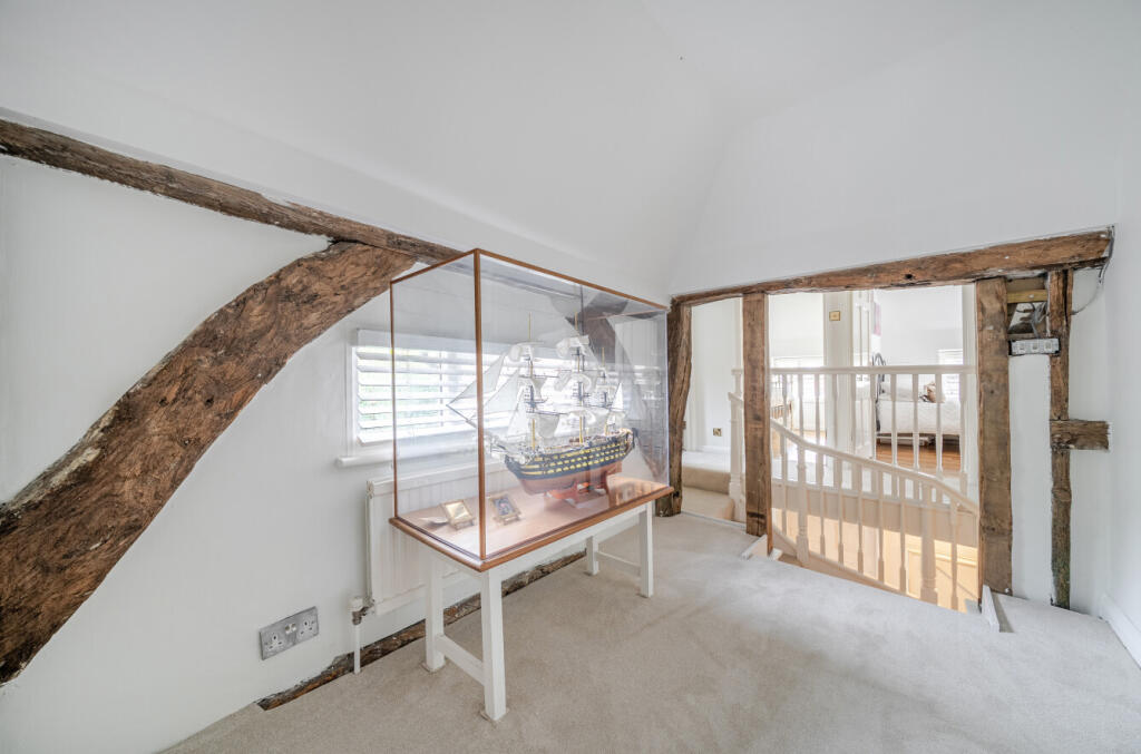 1372470-16-6900e0...