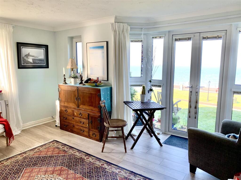 FrontRoom2.jpg