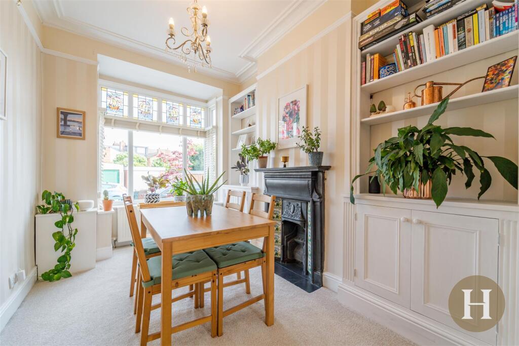 Hadleigh Estate Agents-6.jpg