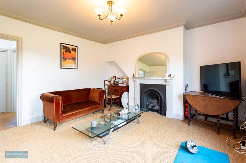 Sitting/Dining Room
