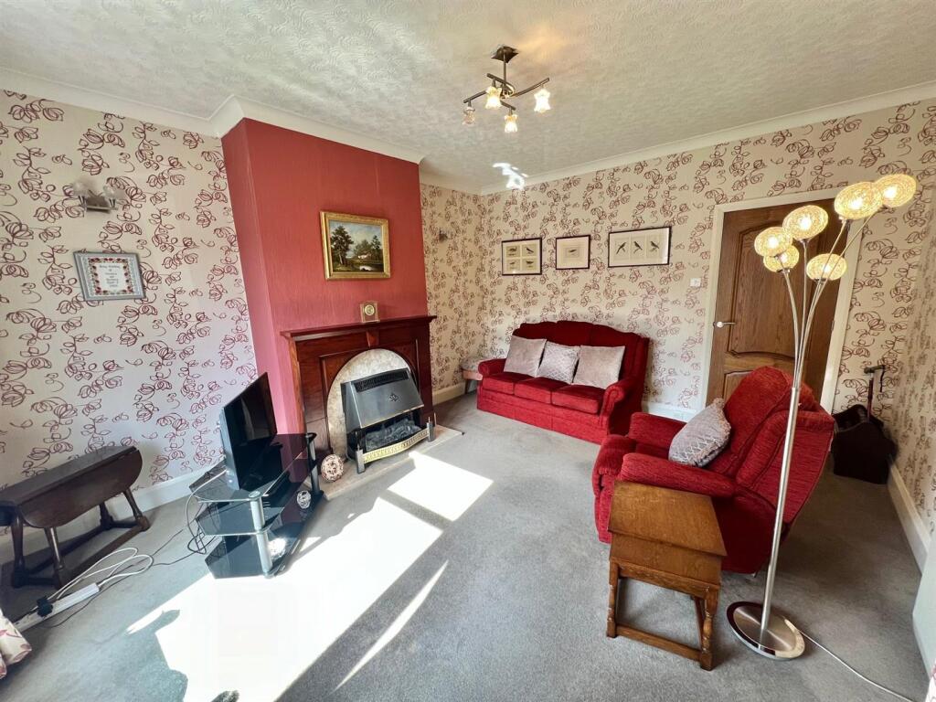 Bramleys Estate Agents - Lidgett Lane - Skelmantho