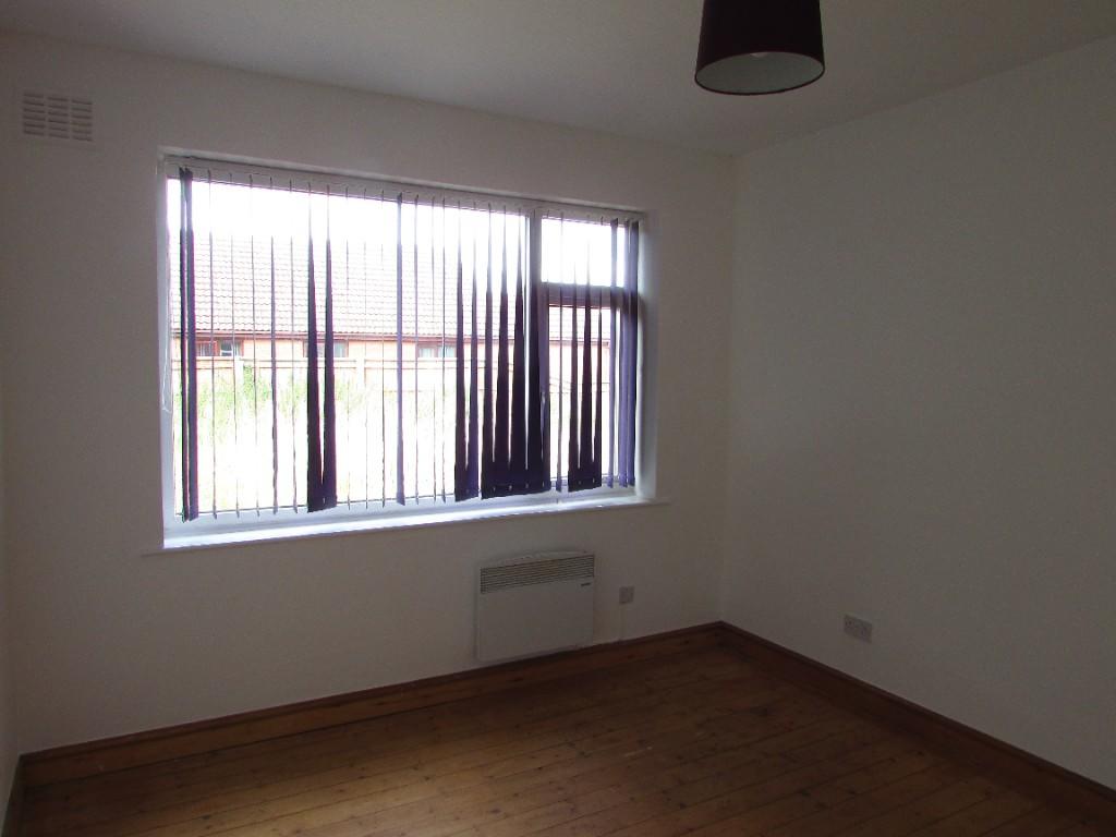 Rear bedroom
