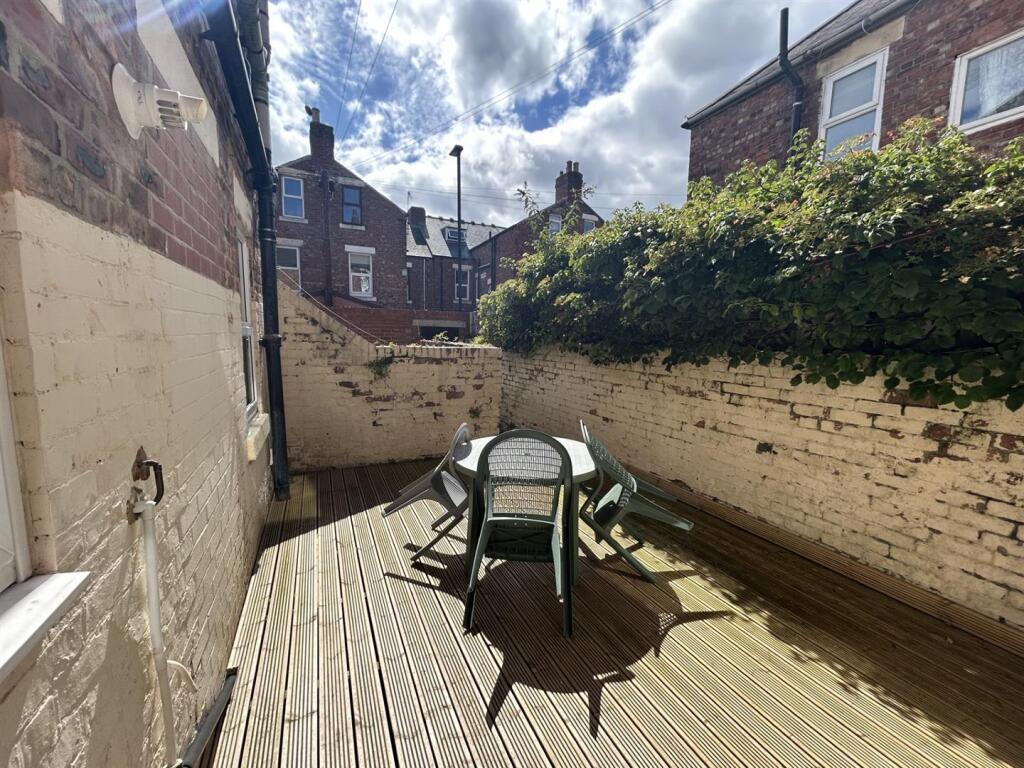 73 glenthorn ex 2.jpg