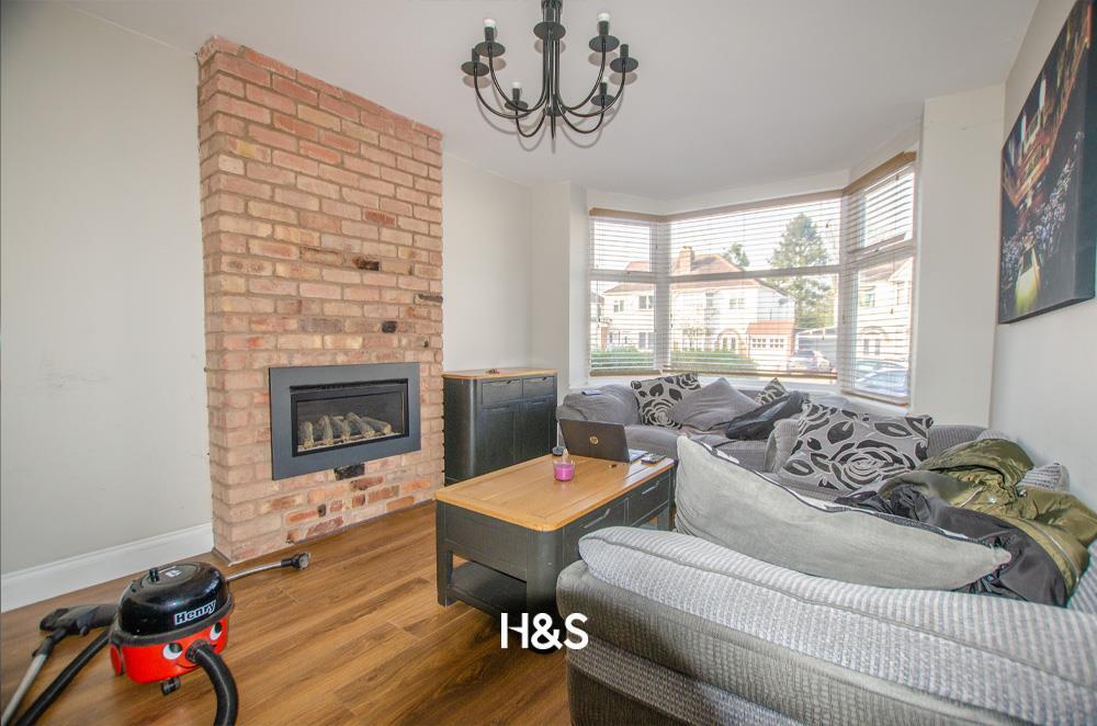 100 cropthorne road - front reception.jpg