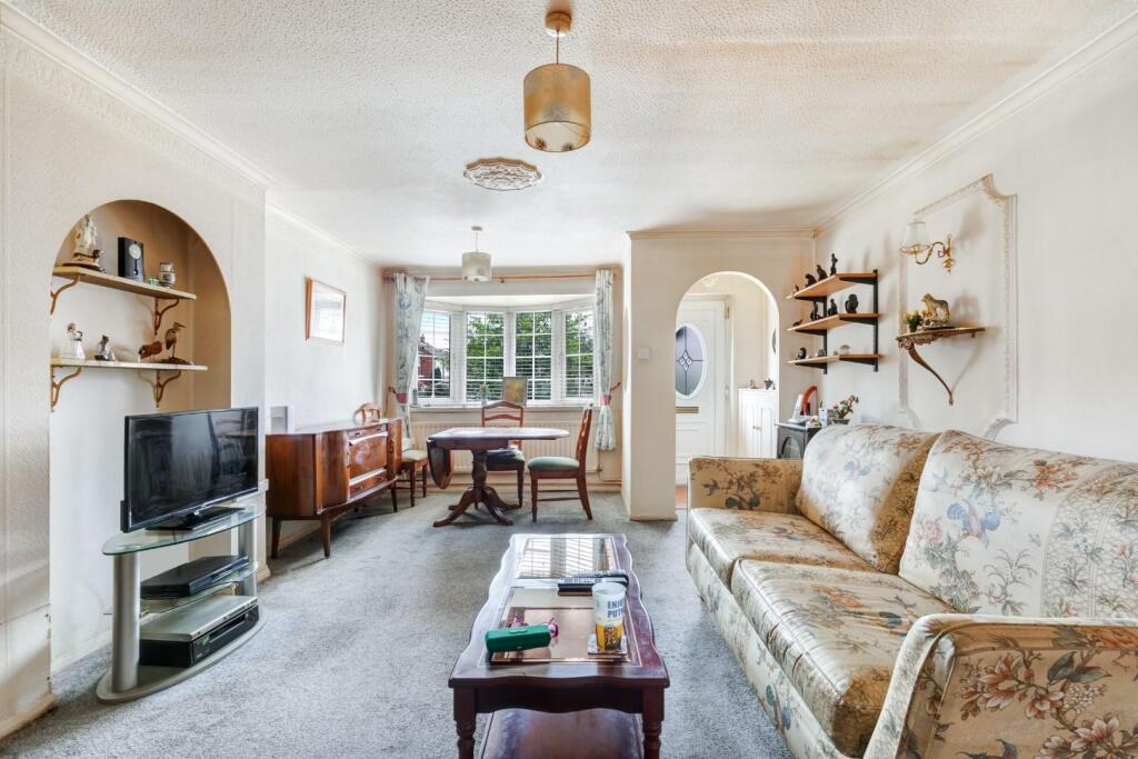 LARKSPUR WAY (9).jpg