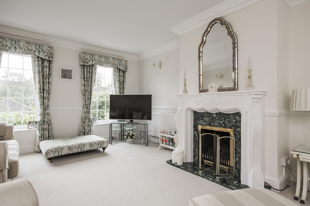 Sitting room 3