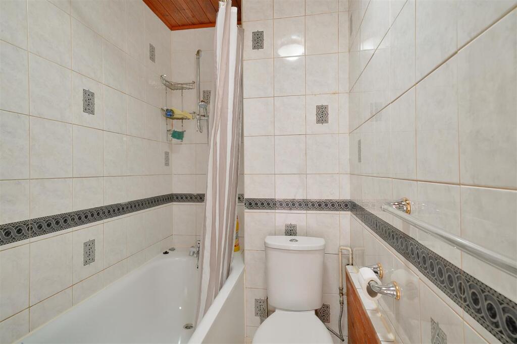 2 Dimmock Drive - ZhewY68AeWJv1woMXq32.jpg