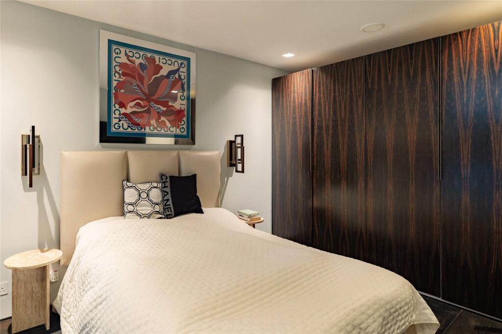 Double Bedroom