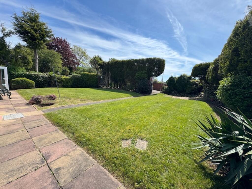 Bradford Road Garden 3