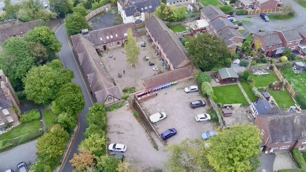 4798013 100DRONE SING0196 T202510152122.jpeg