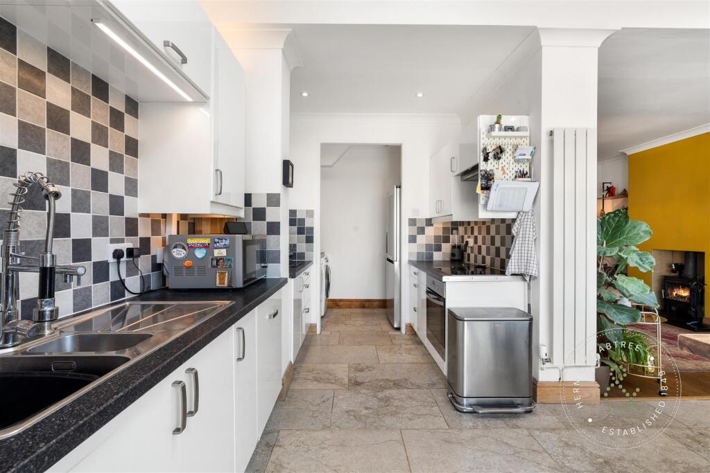 St Brioc, Hern Crabtree (10).jpg