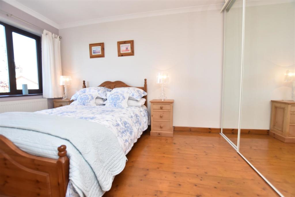 bed 3.JPG