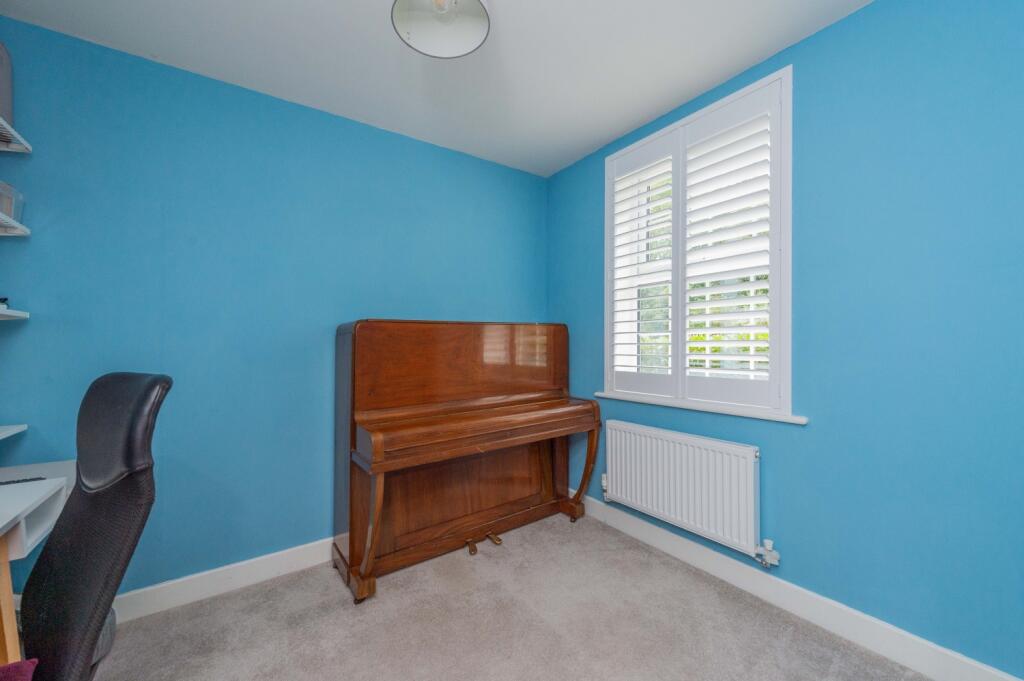 4 Rushes Close PFP (7 of 48)