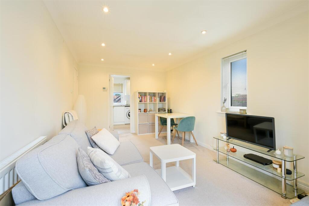 FARRIERS CLOSE- (3).jpg