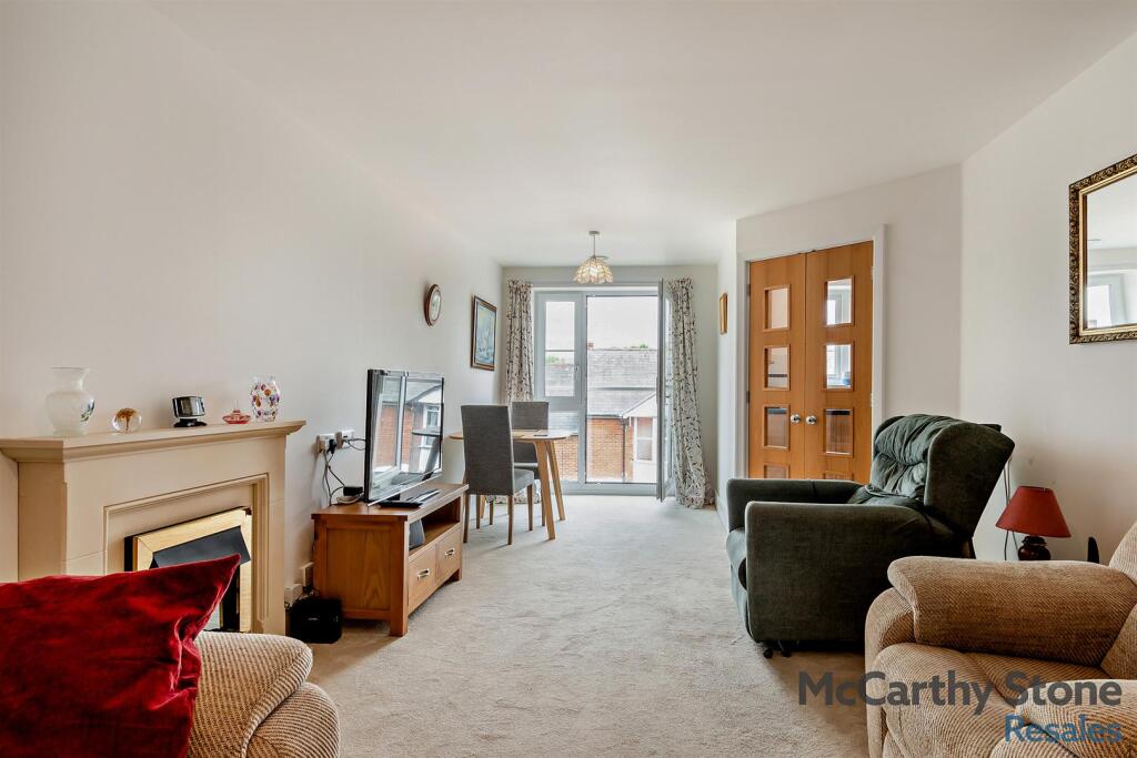8661137-interior34-800.jpg
