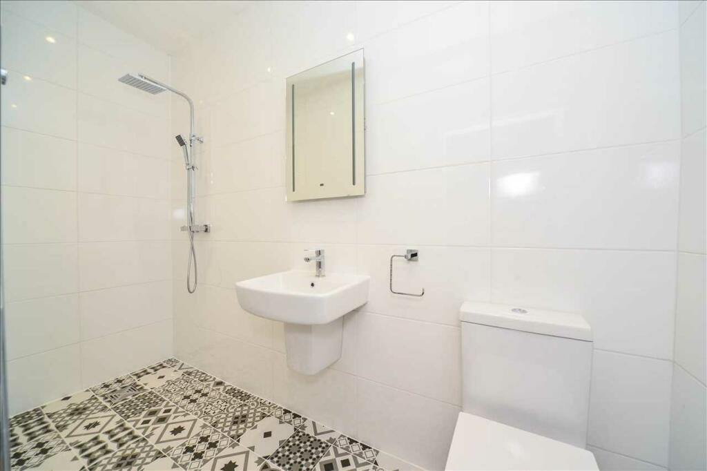 En Suite Shower room