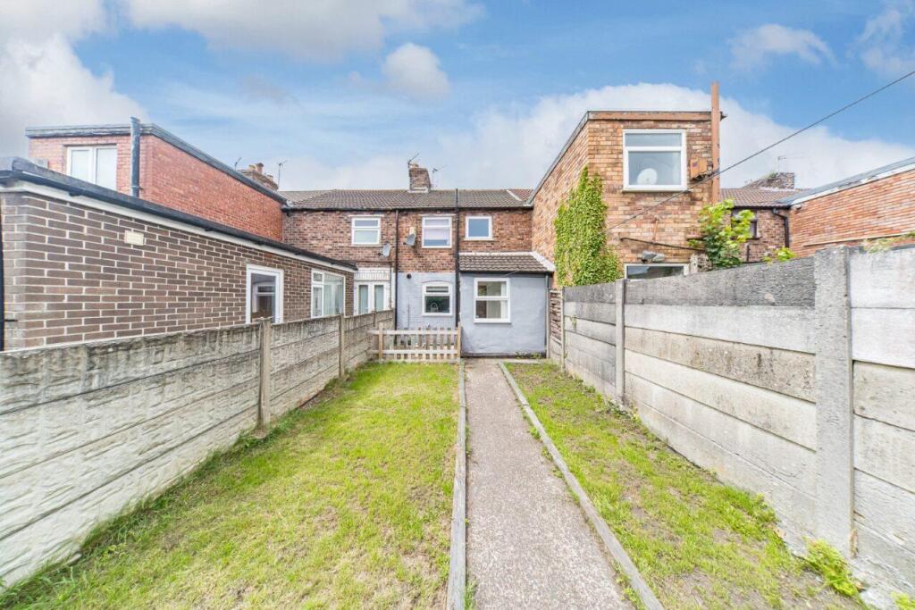 38 st james road garden 3.jpg