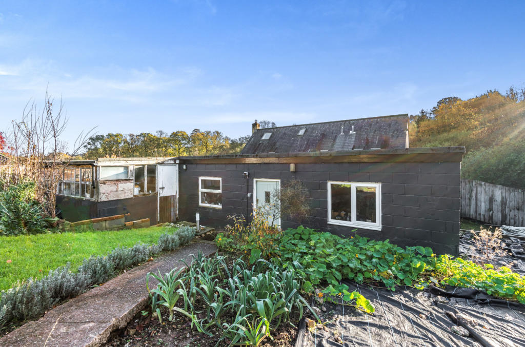 Studio/Outbuilding