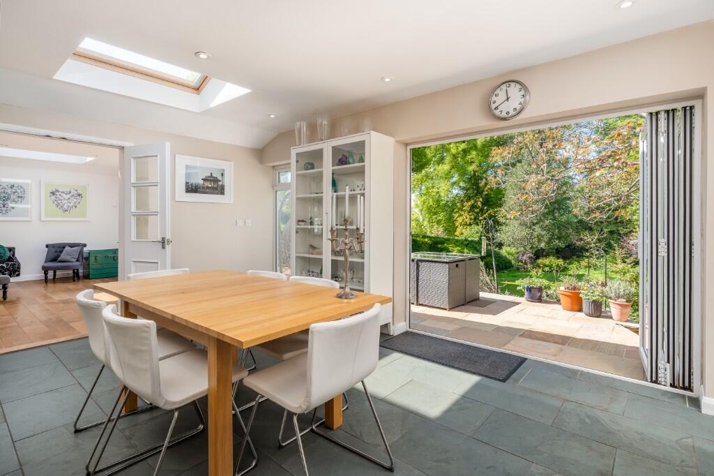 Breakfast room