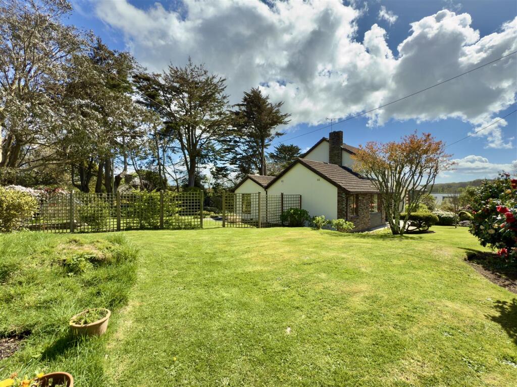Trenwith Barton Garden 4