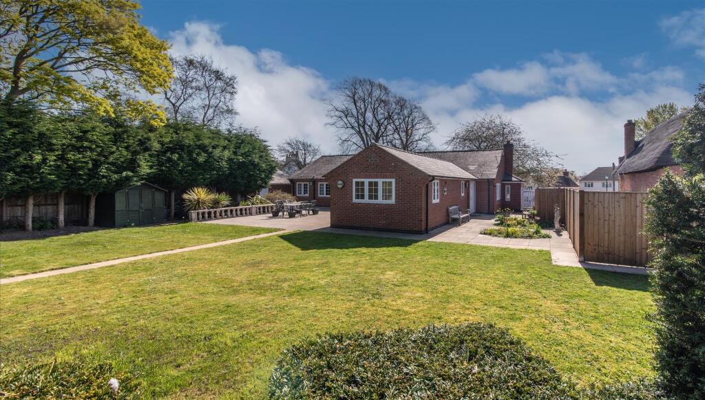 54 village rd-hi-19.jpg