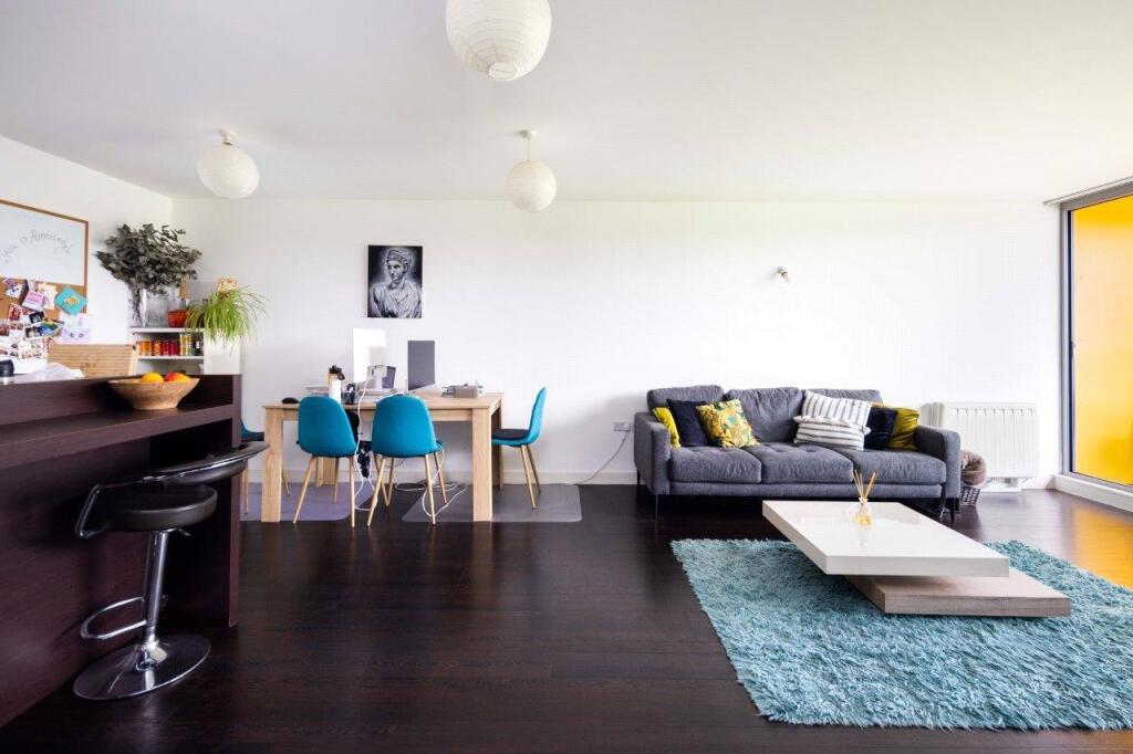 Living Area/Kitchen