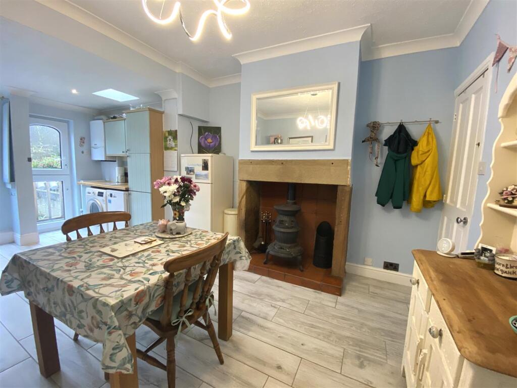 LIVING DINING KITCHEN
